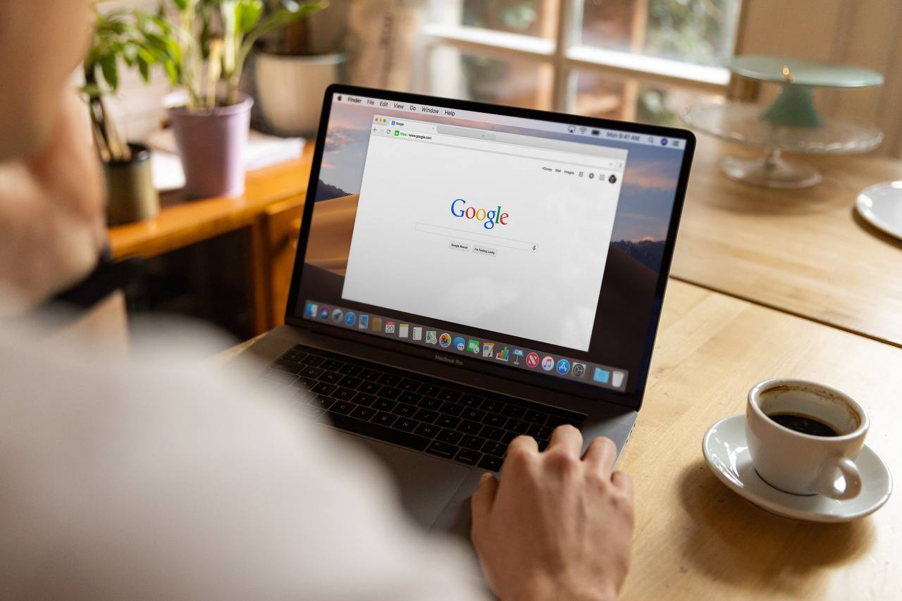 Perplexity AI: 100 миллионов запросов в день — угроза Google